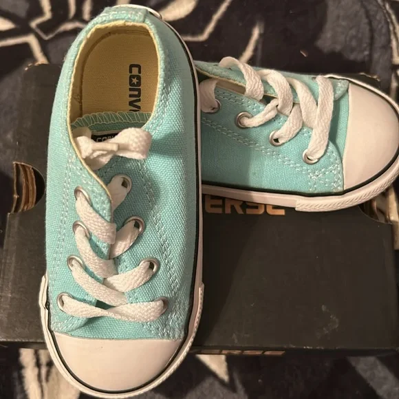 Converse Chuck Taylor Ox - Picture 2 of 2